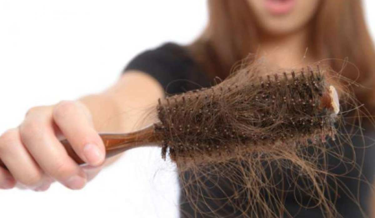 TRATAMIENTO PARA LA PÉRDIDA DE CABELLO DESPUÉS DEL PARTO